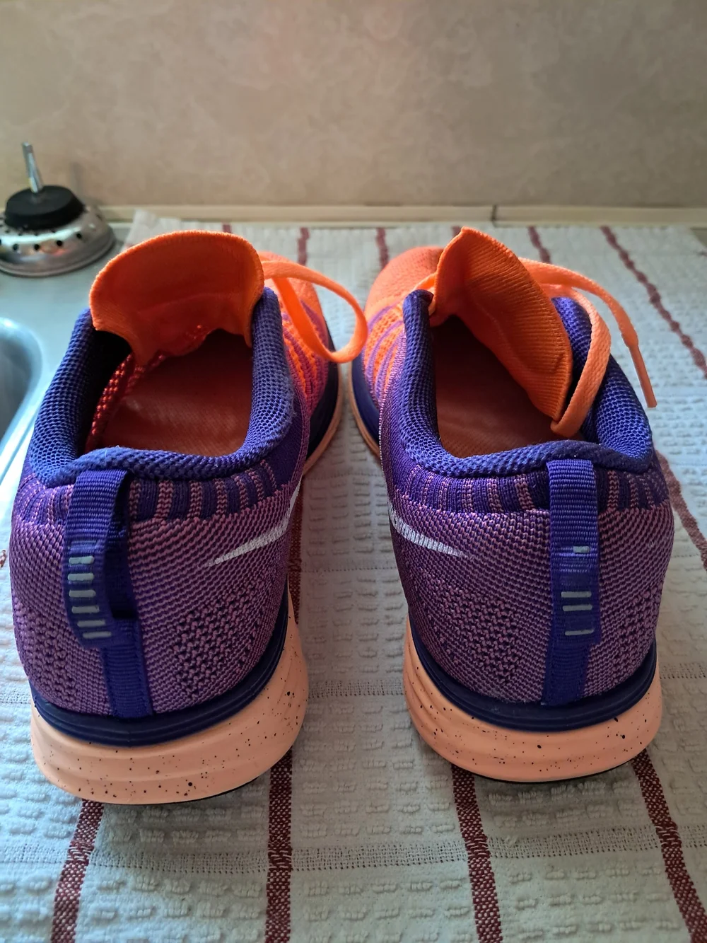 Nike Flyknit Lunar 2 Atomic Orange Purple Women's Size 9 Running 620658-815 EUC
